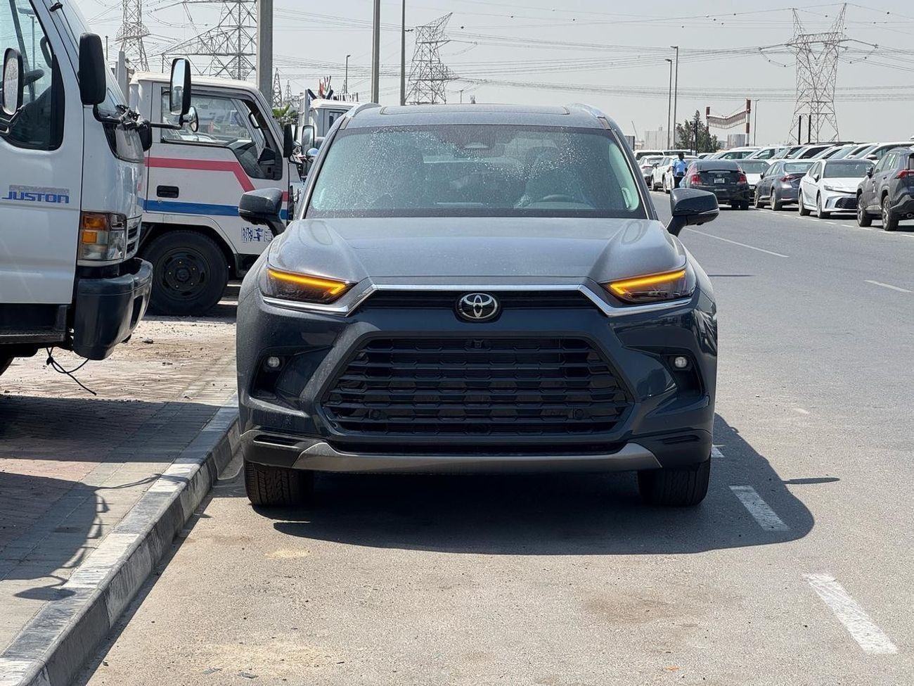 تويوتا جراند هايلاندر Limited