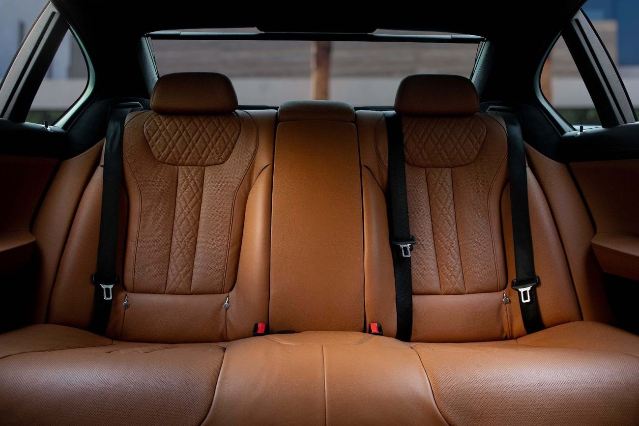 BMW 750Li xDrive M Sport Executive 4.4L | 2,546 P.M  | 0% Downpayment | Impeccable Condition!