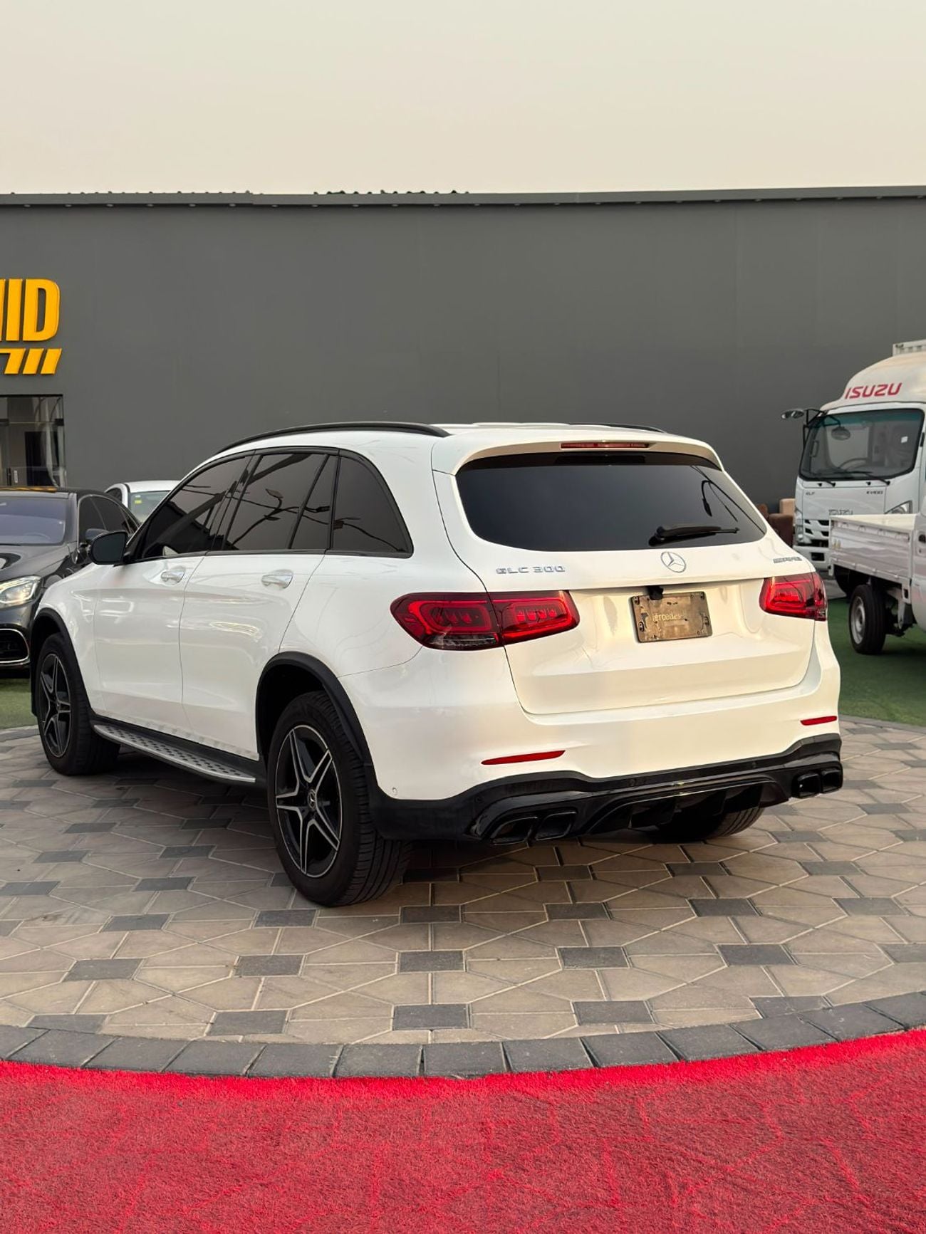 Mercedes Benz GLC 300 STD (NON GCC)