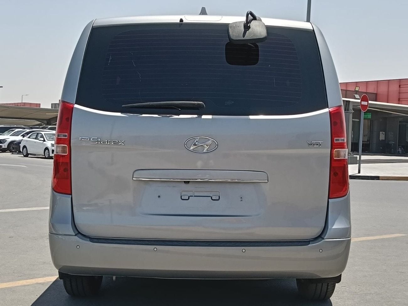 Hyundai H-1 Van 9 Seater Diesel