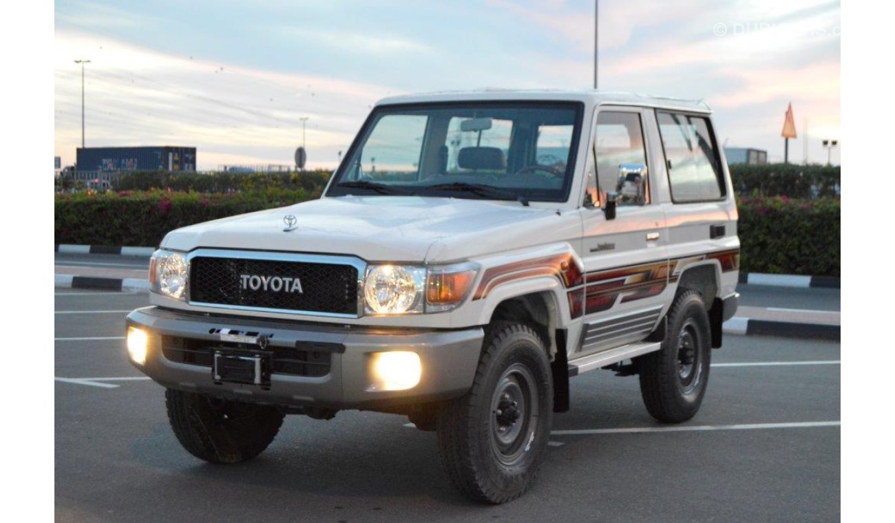 Toyota Land Cruiser Hardtop V6 4.0L 5 Seater with Winch