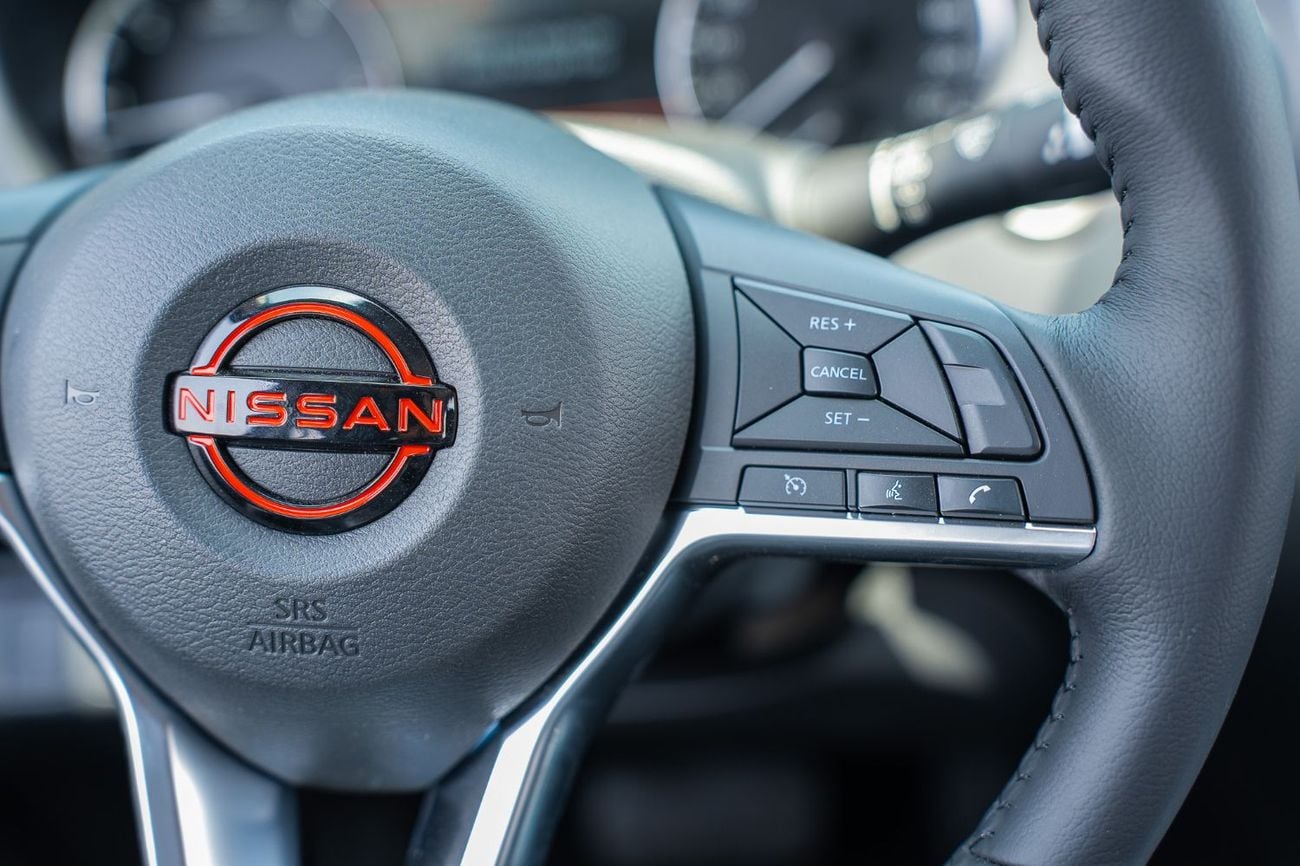 Nissan Navara PRO-4X Off-Road | 2.5L Diesel 4WD A/T (Only For Export)