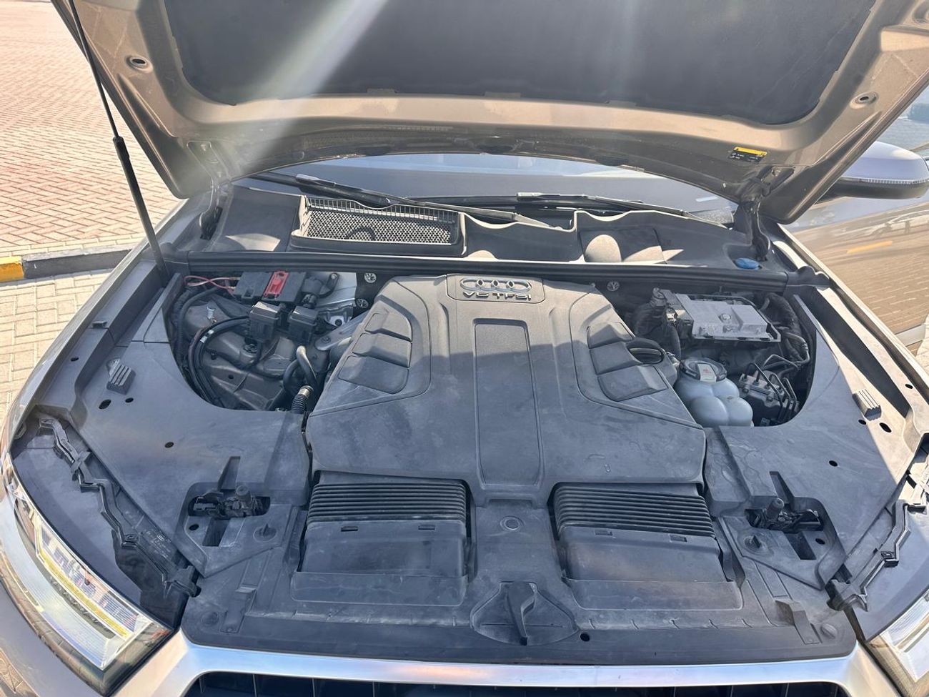 Audi Q7 55 TFSI quattro 3.0L  / Excellent condition / GCC