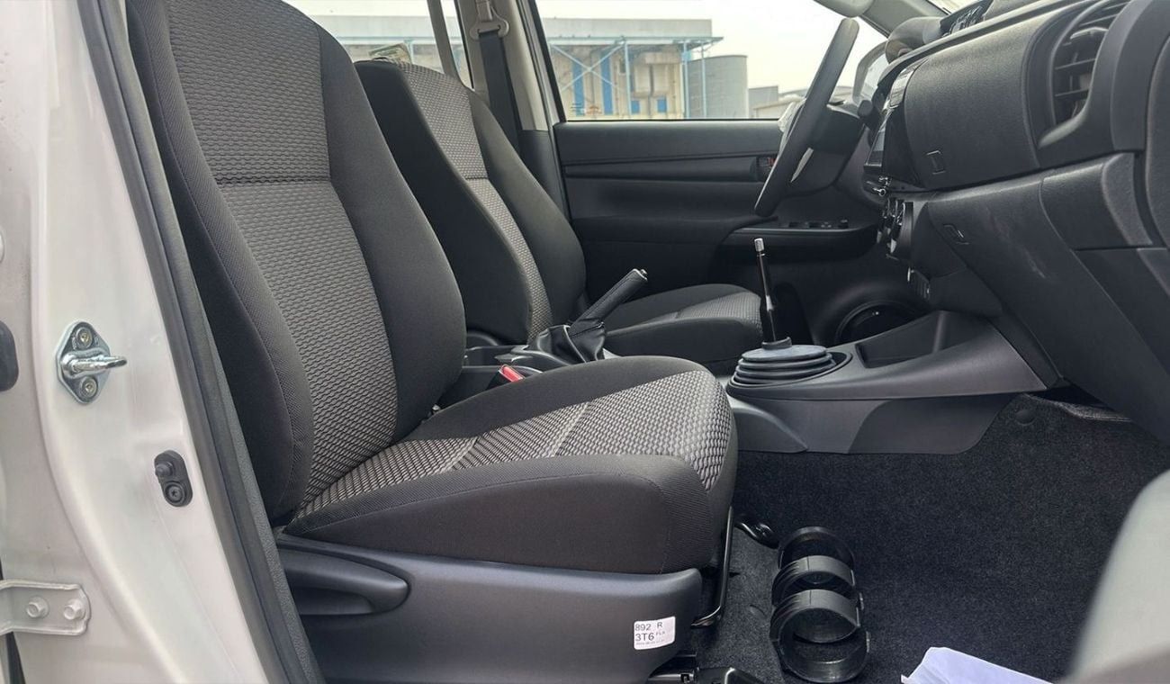 Toyota Hilux Deckless 2.4L