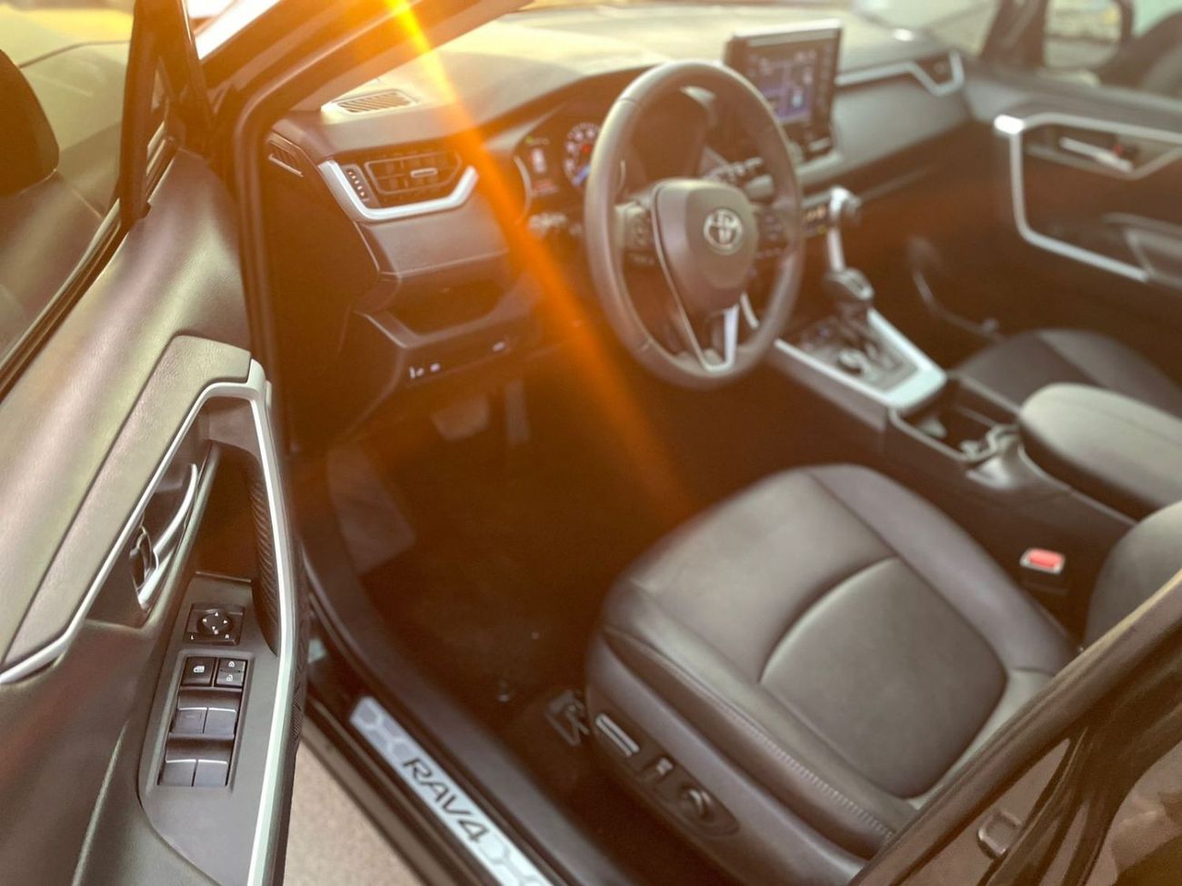 Toyota RAV4 2021 Toyota Rav4 XLE Premium+ Hybrid Fuel Full Option - 4x4 AWD - Super Clean -