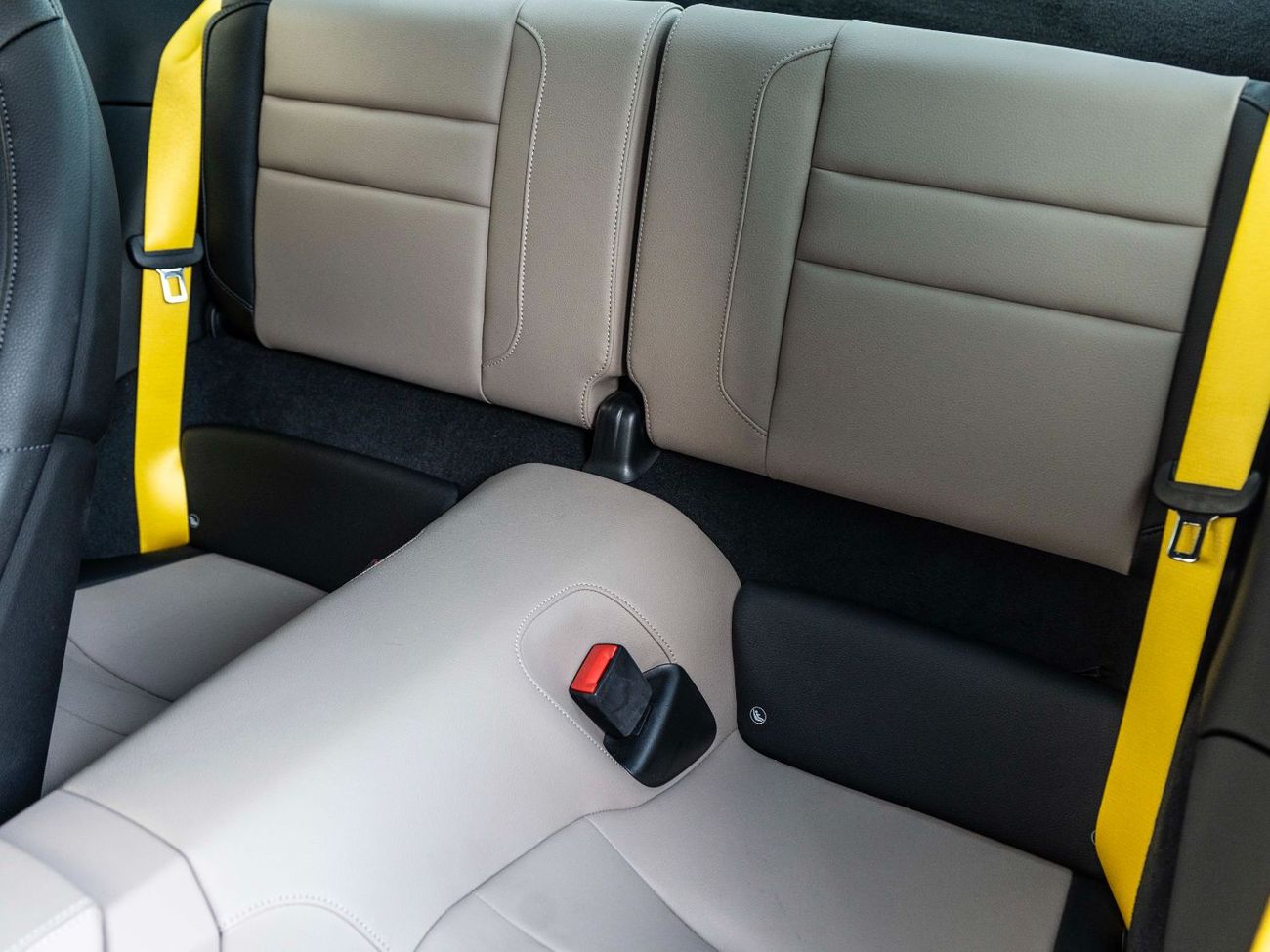 Porsche 911 Carrera 3.0L (444 HP) Coupe