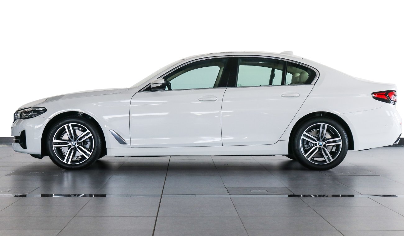BMW 520i i Sedan Me Edition