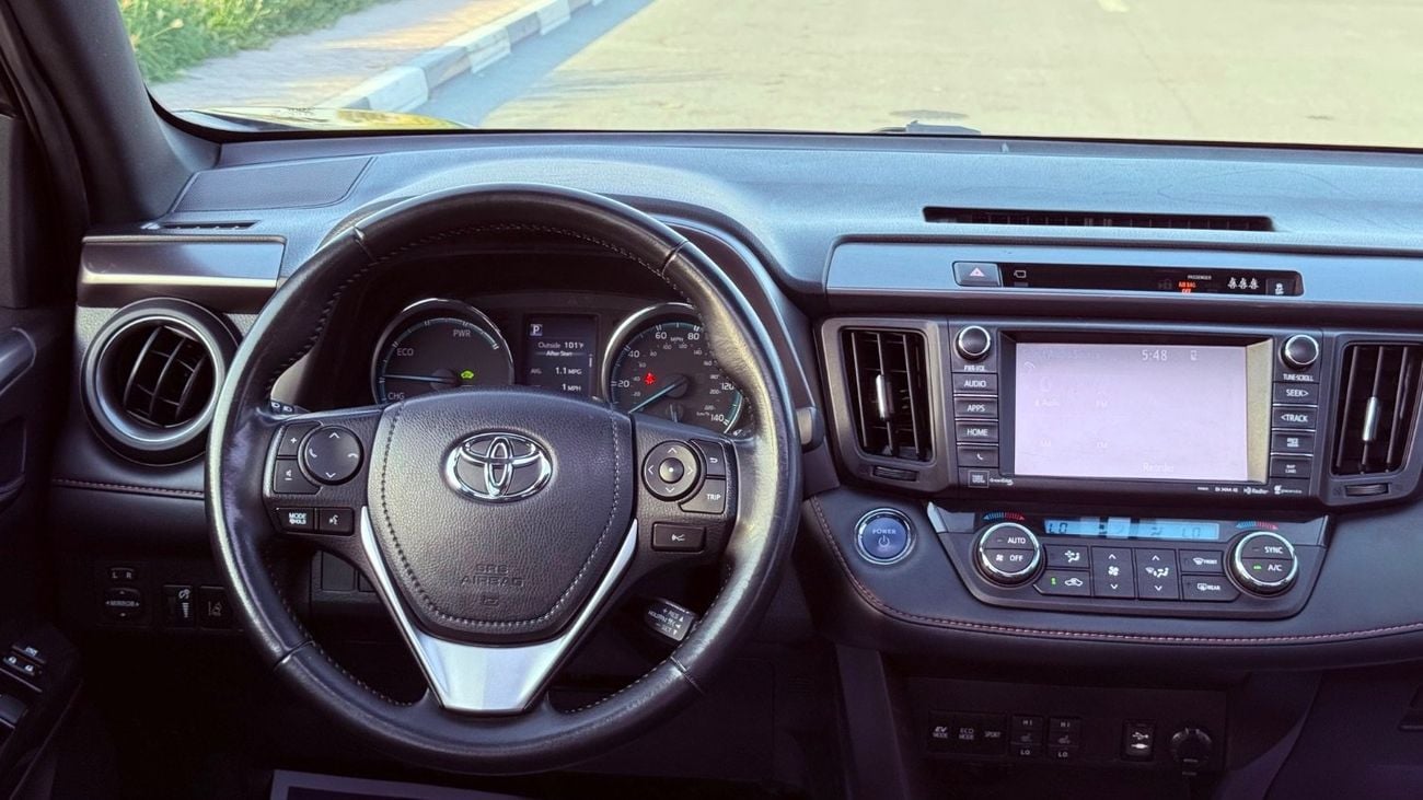 Toyota RAV4 RAV4 SE Hybrid Full option