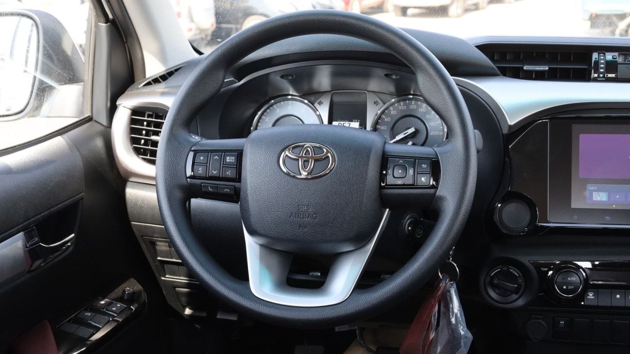 Toyota Hilux Toyota Hilux SR5 2.7L MT