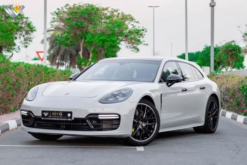 Porsche Panamera Porsche Panamera 4 2018 GCC Under Warranty