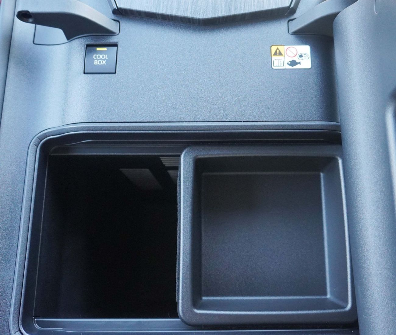 Toyota Land Cruiser VXR 3.3 TDSL A/T (SIDE STEP, HEAD-UP DISPLAY, 360 CAMERA)