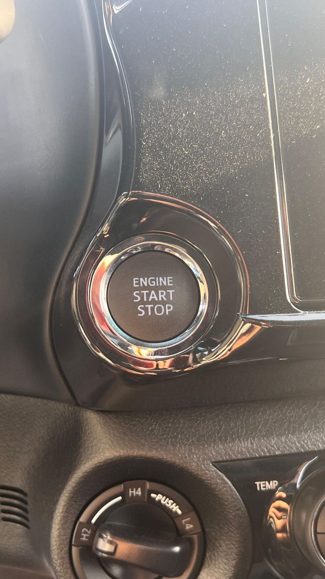 تويوتا هيلوكس Toyota Hilux GR Sport 4.0L