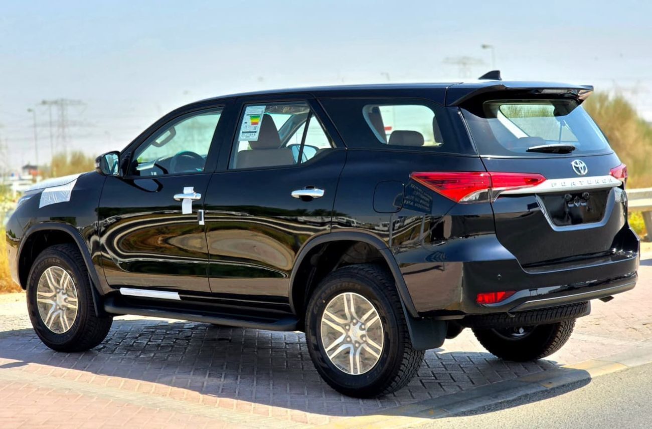 Toyota Fortuner TOYOTA FORTUNER PETROL 2.7 - MANUAL A.C - ALLOY WHEELS - 2025 MODEL - BLACK INSIDE BROWN - GCC SPE