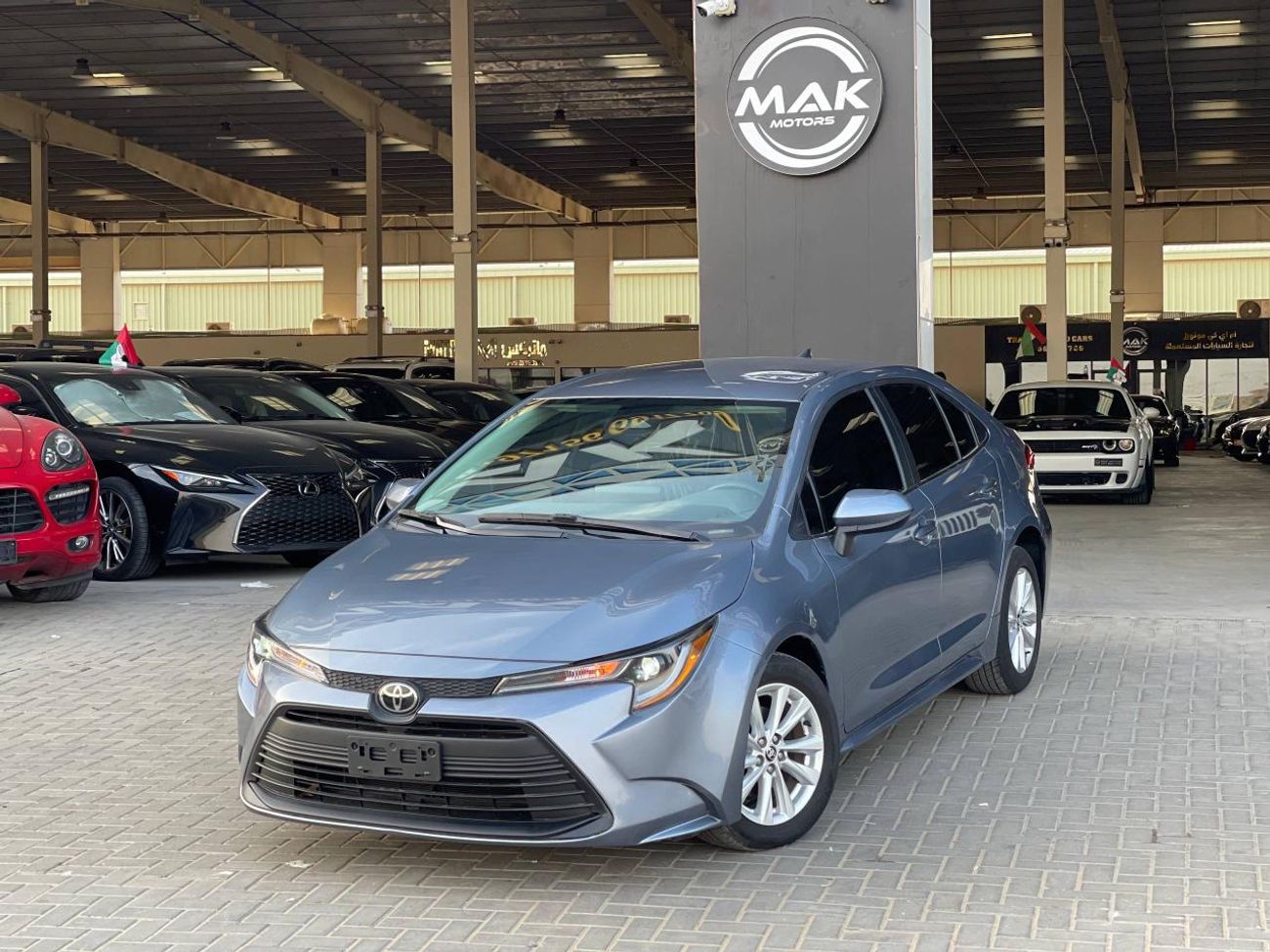 Toyota Corolla SE 2.0L LE / 2.0L V4 / LOW MILAGE / RADAR / ROAD ASSIST / BLIND SPOT / IN PERFECT CONDITION