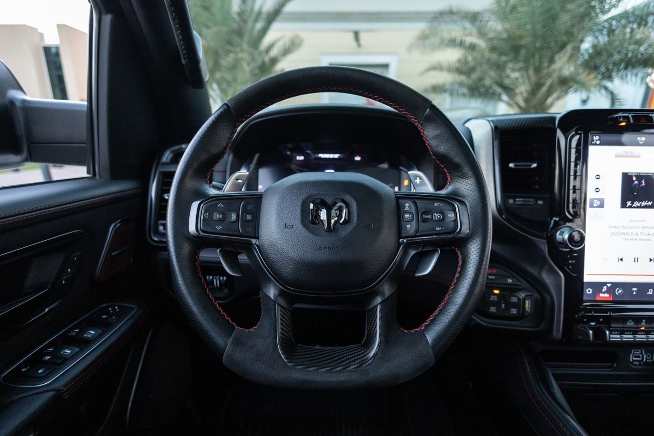 رام 1500 TRX 6.2L (5 Seater)