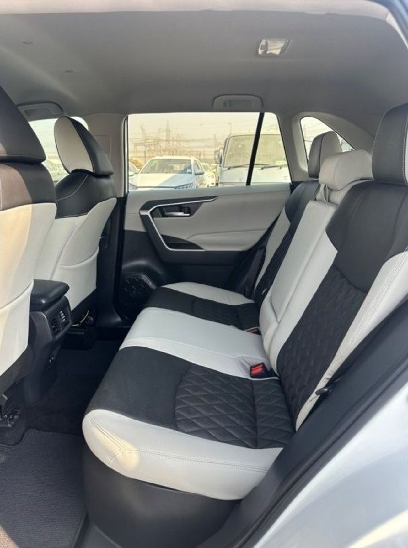 Toyota RAV4 TOYOTA RAV4 Hybrid XLE