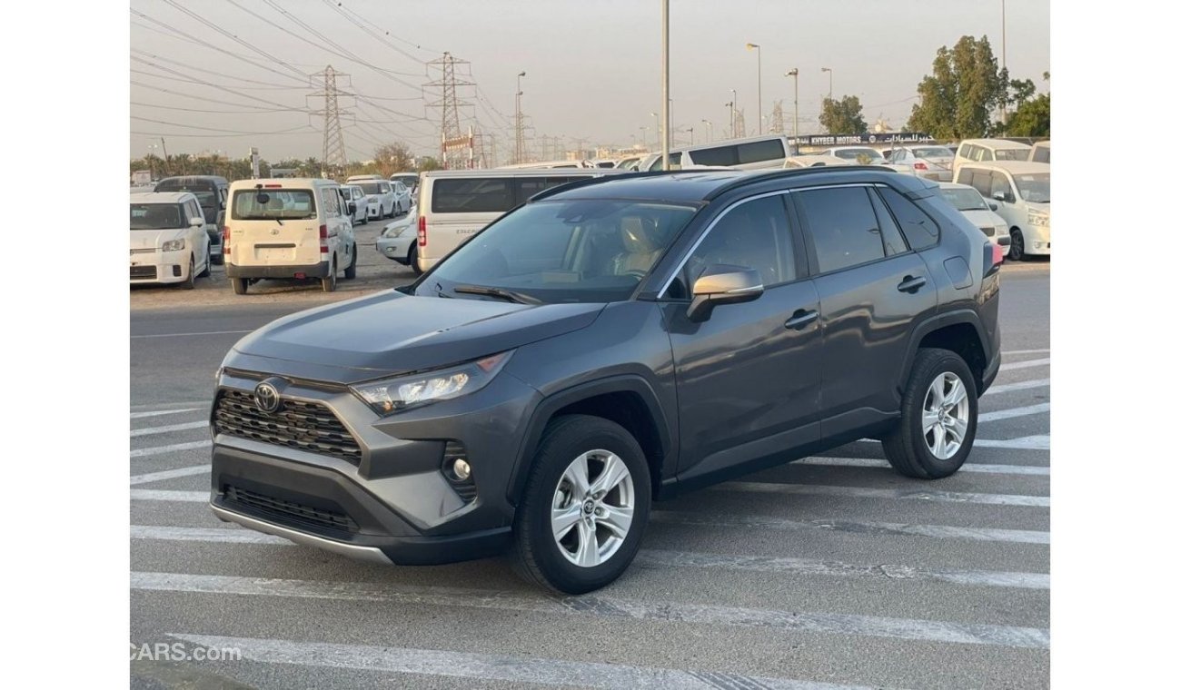 Toyota RAV4 2020 Toyota Rav4 XLE / EXPORT ONLY / فقط للتصدير