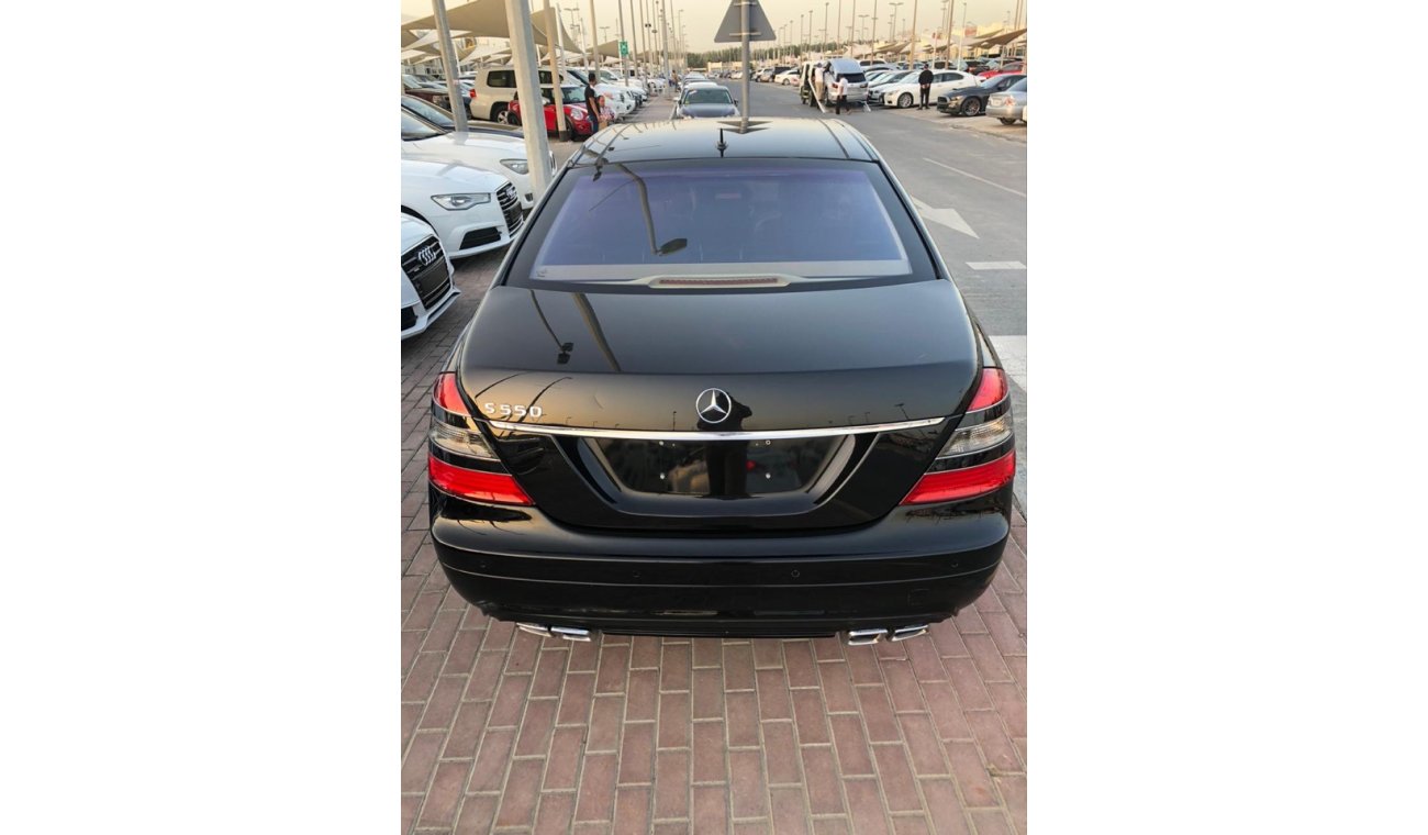 مرسيدس بنز S 500 موديل 2007 خليجيه حاله وكاله من الداخل والخارج فل اوبشن بانوراما تبريد وتسخين في الكراسي نيت فيجن مث