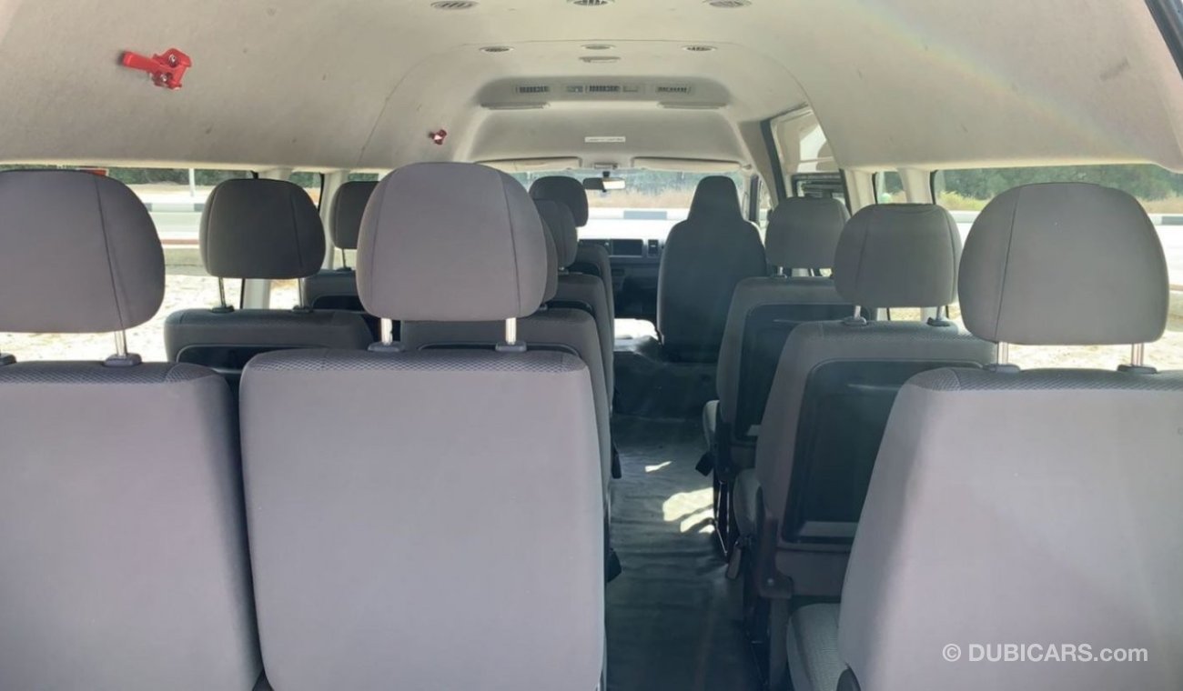 Toyota Hiace 2017 13 Seats Ref#573