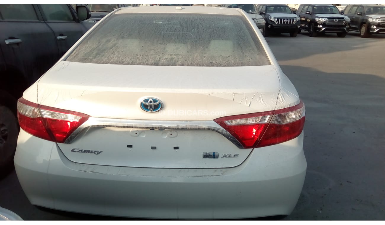 تويوتا كامري XLE HYBRID