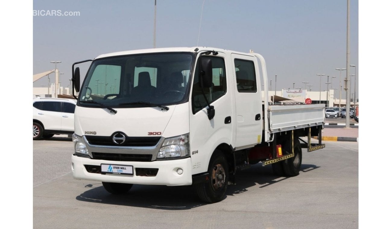 Hino 300 2016 | DOUBLE CABIN CANTER 3 TON WITH GCC SPECS AND EXCELLENT CONDITION