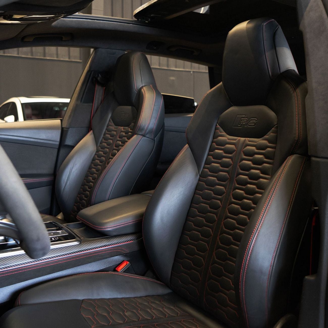 أودي RSQ8 TFSI quattro 4.0L AED 5,749 P.M • 0% Downpayment • Audi RS Q8 Mansory Kit • 1 Year Warranty