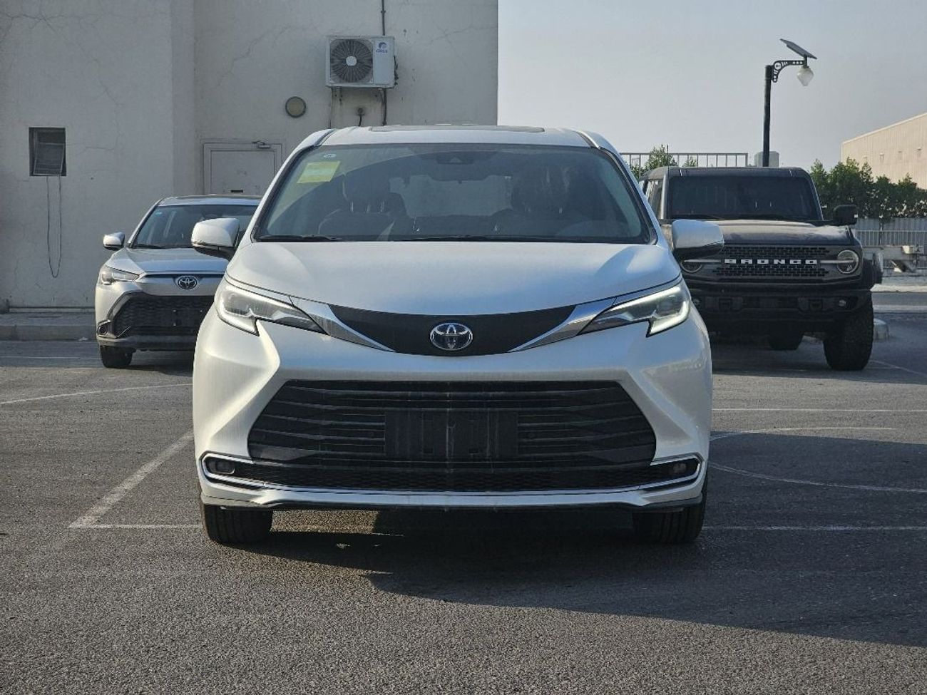 Toyota Sienna 2023 Toyota Sienna 2.5L Comfort Hybrid