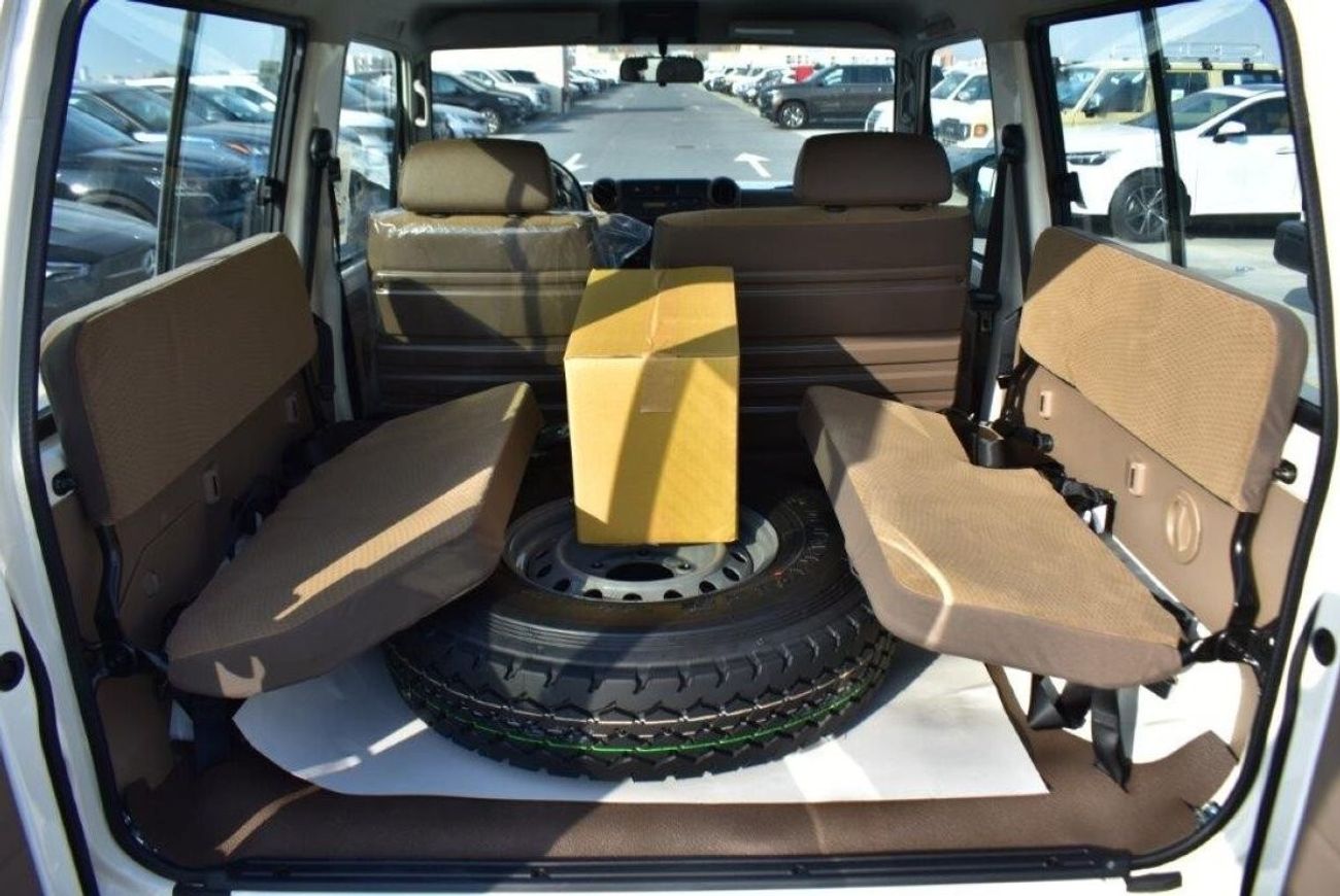 Toyota Land Cruiser 70 71 SWB V6 4.0L PETROL 4WD 7 SEATER MT