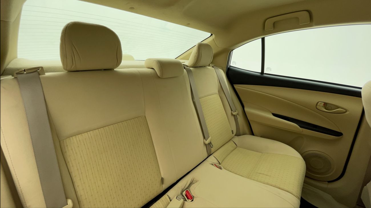 تويوتا يارس SE/E 1.5 | بدون دفعة مقدمة | اختبار قيادة مجاني للمنزل