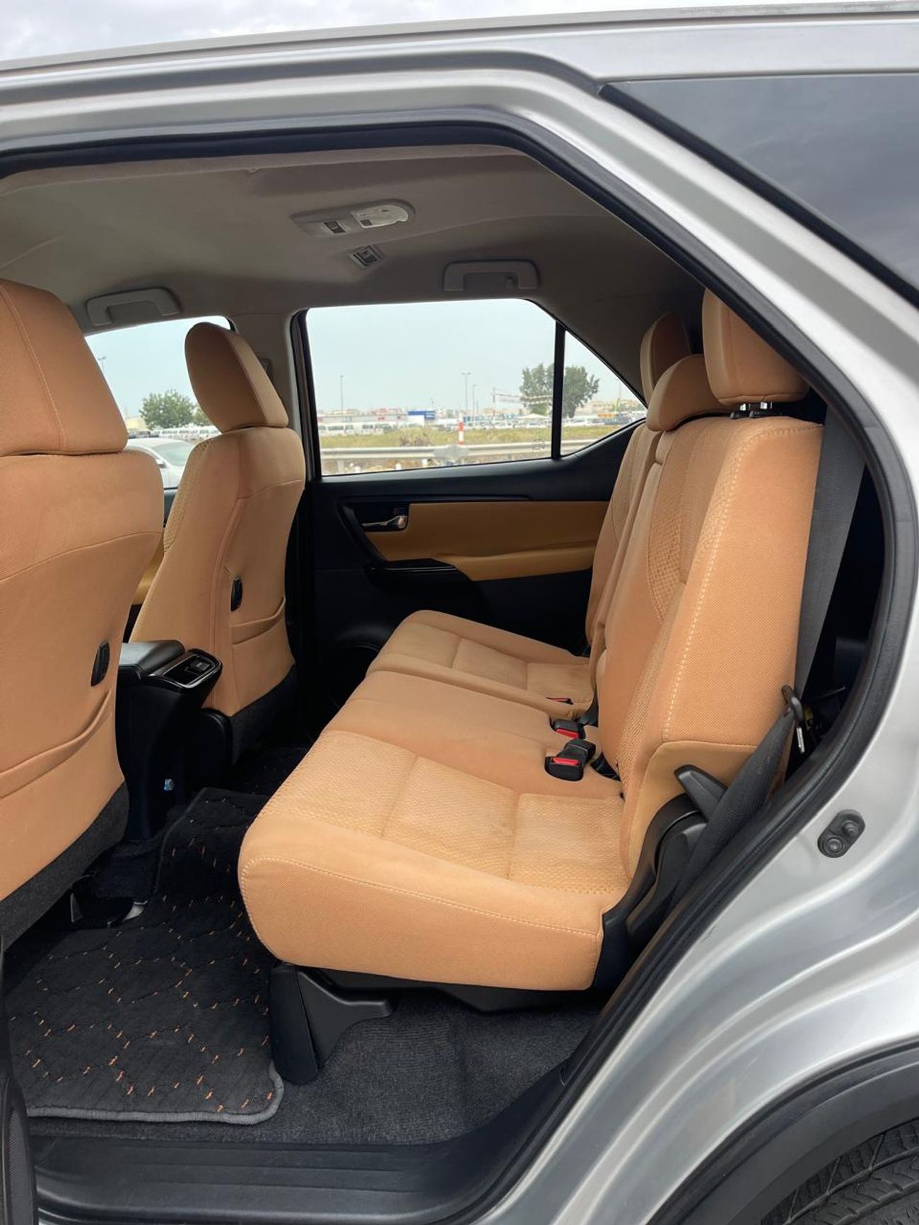 تويوتا فورتونر EXR 2.7L (160 HP)