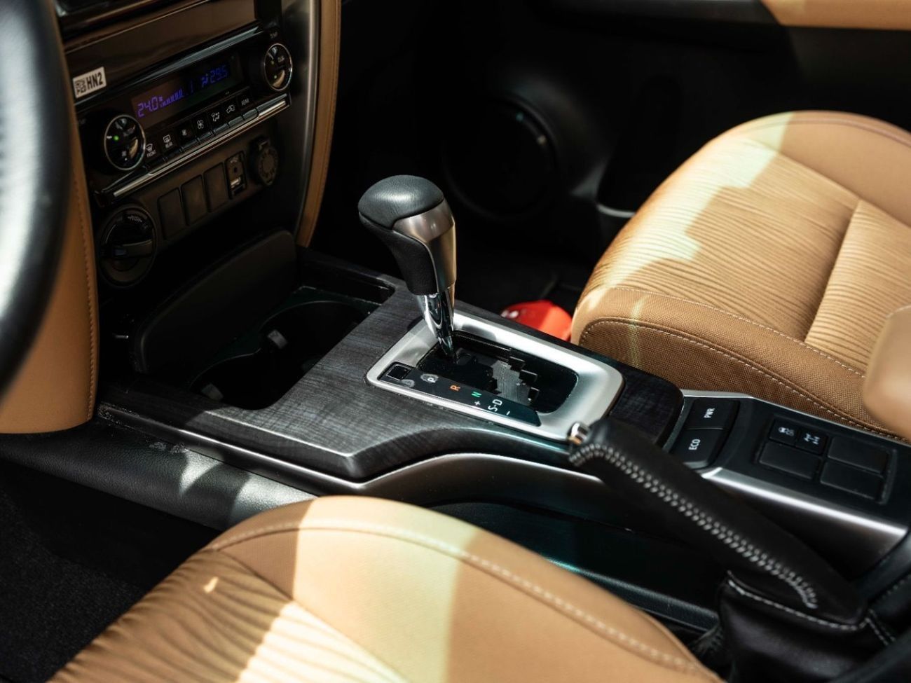 Toyota Fortuner GXR 4.0L (278 HP)