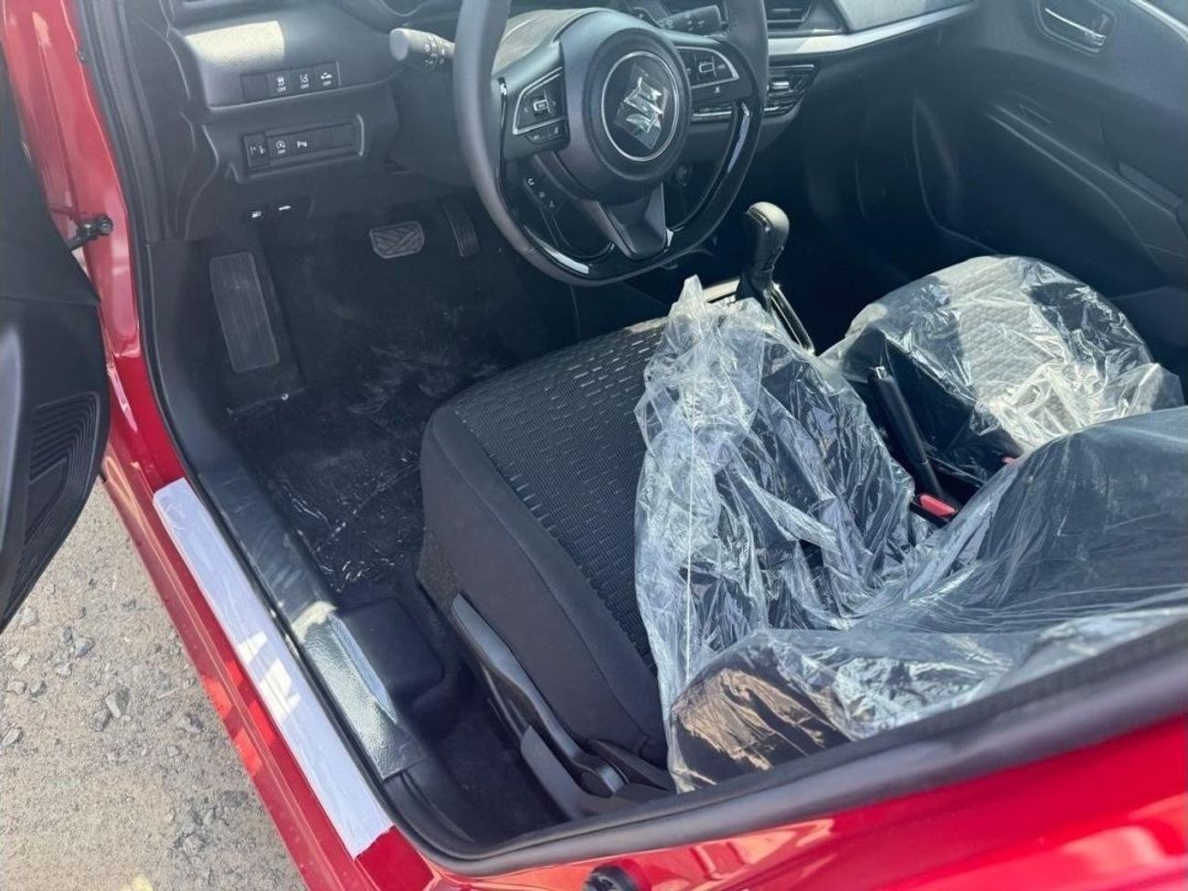 سوزوكي سويفت 1.2L HYBRID GLX 2025