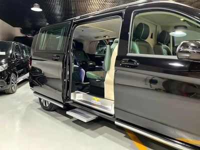 Mercedes-Benz V 300 ARRIVAL MODEL VIP MERCEDES GCC V300 with ADDITIONAL REAR AC - 2 Years Warranty by VLINE