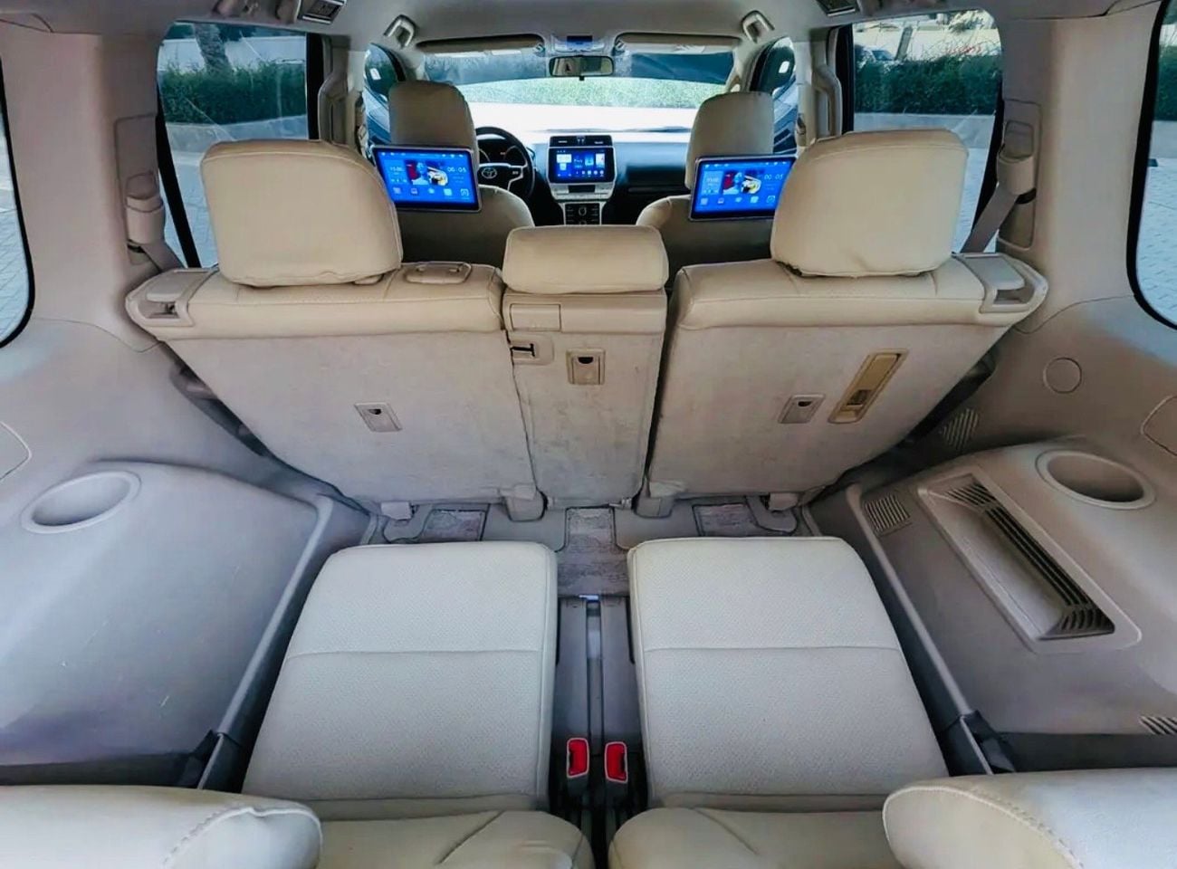 Toyota Prado Toyota Prado 2011 facelifted 2023 V4 2.7 TX-L petrol
