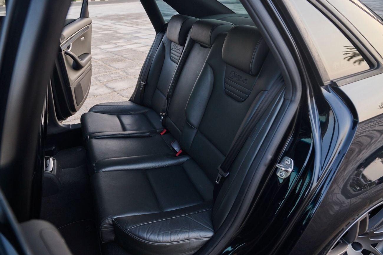 Audi RS4 Black Optics