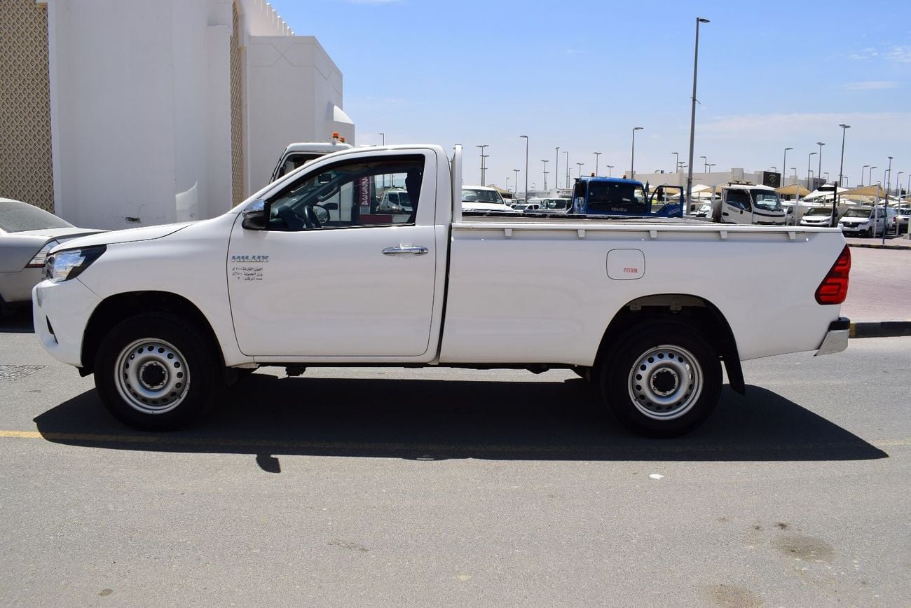 تويوتا هيلوكس GLX 2.7L Single Cab Utility 4WD M/T