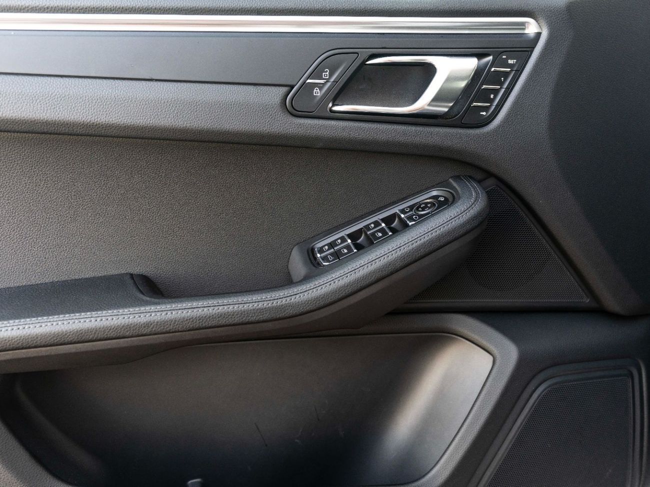 Porsche Macan Std 2.0L (252 HP)