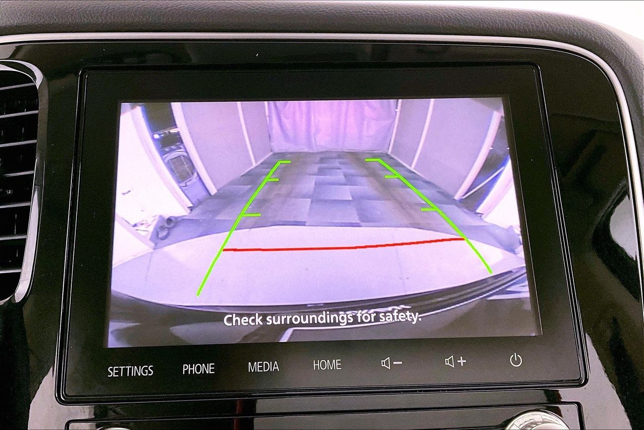 Mitsubishi Outlander GLX Midline| 1 year free warranty | Flood Free