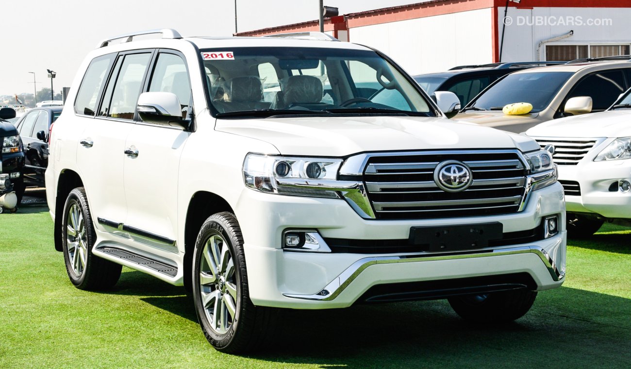 Toyota Land Cruiser VXR V8 5.7