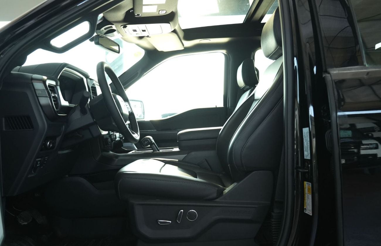 Ford F-150 LARIAT CREW CAB Canadian Specification