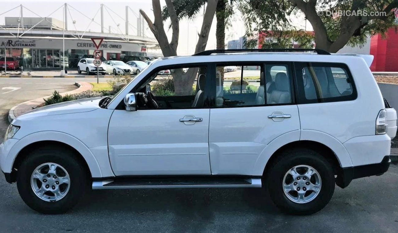 Mitsubishi Pajero 2008 MITSUBISHI PAJERO IN A PERFECT CONDITION ONLY FOR 22500AED WITH INSURANCE AND REGISTERATION