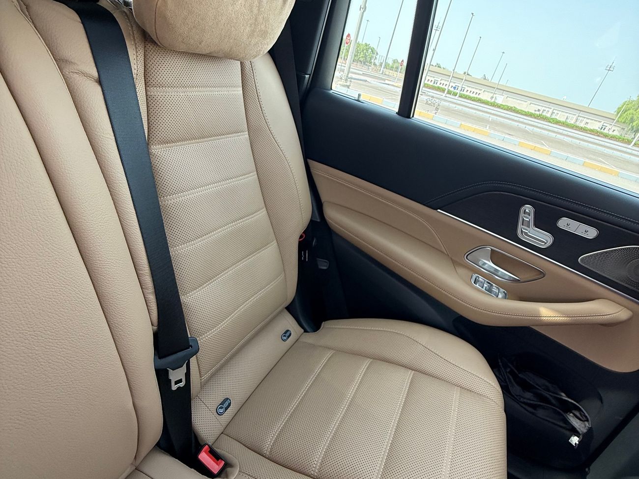 مرسيدس بنز GLS 580 Night Package Full Option