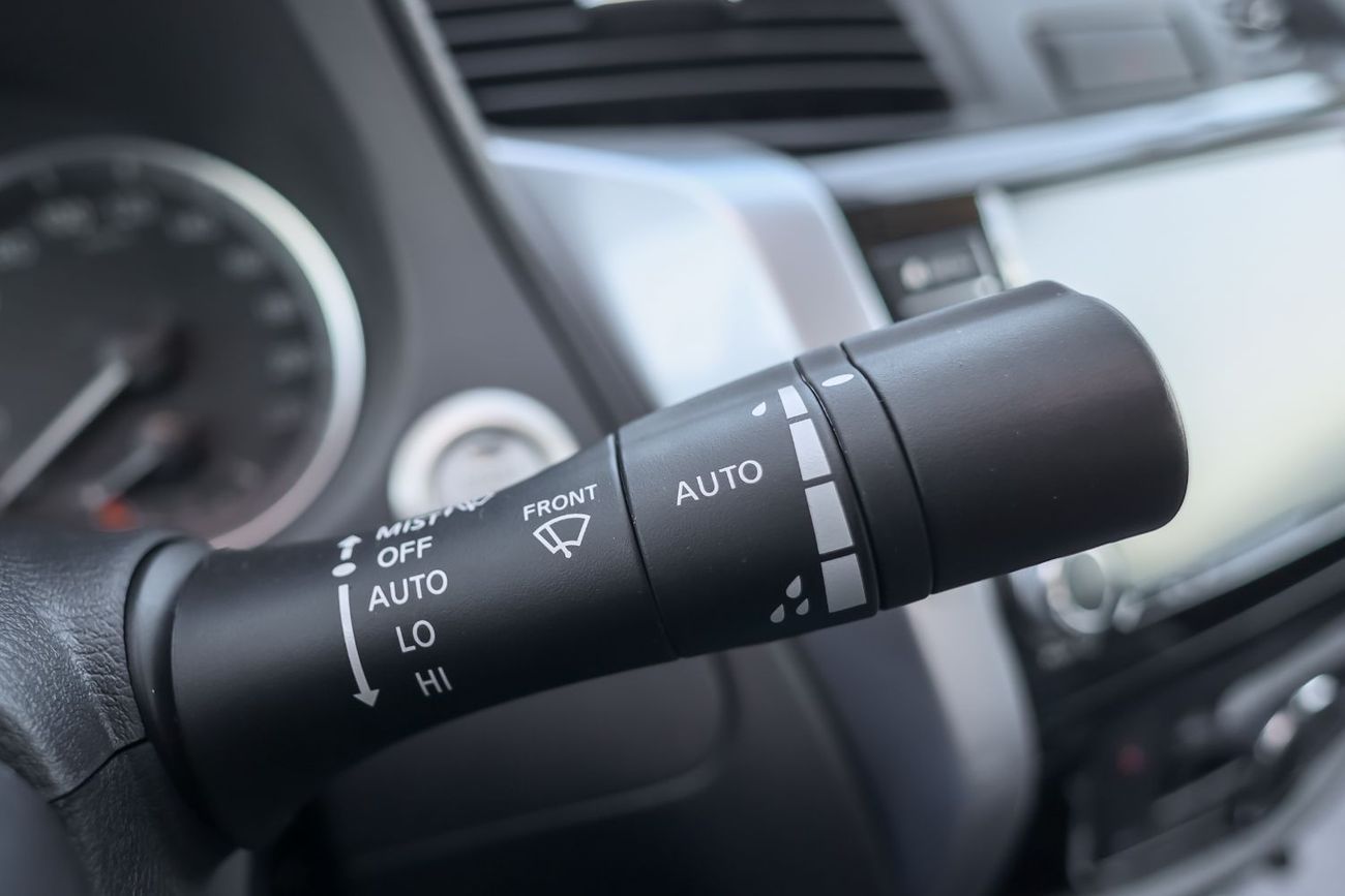 Nissan Navara LE Petrol 2.5L 4x4 M/T DC Plus MY2025 / Incomparable Prices / Book Now