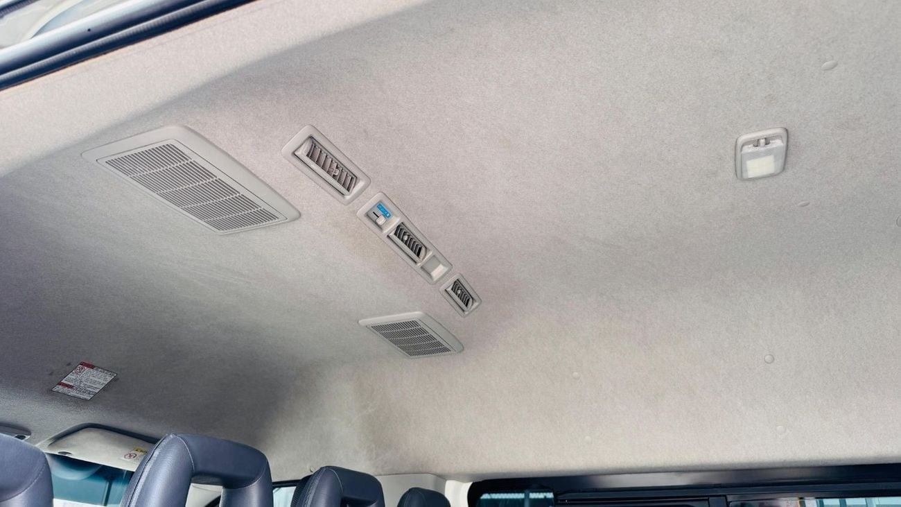 تويوتا هاياس PREMIUM CONDITION | RHD | 3.0L DIESEL ENGINE | 2017 | AUTOMATIC TRANSMISSION | 16 SEATERS