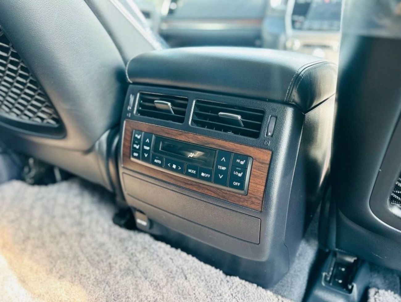 Toyota Land Cruiser Land Cruiser LC200 Black edition RHD