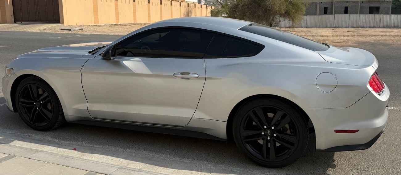 فورد موستانج EcoBoost Premium