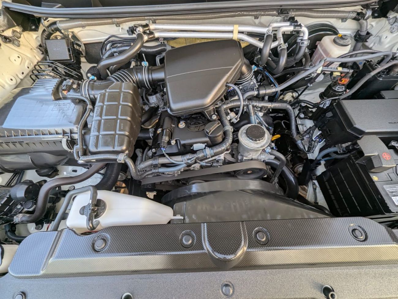 تويوتا برادو Toyota Prado LHD 2016 white colour