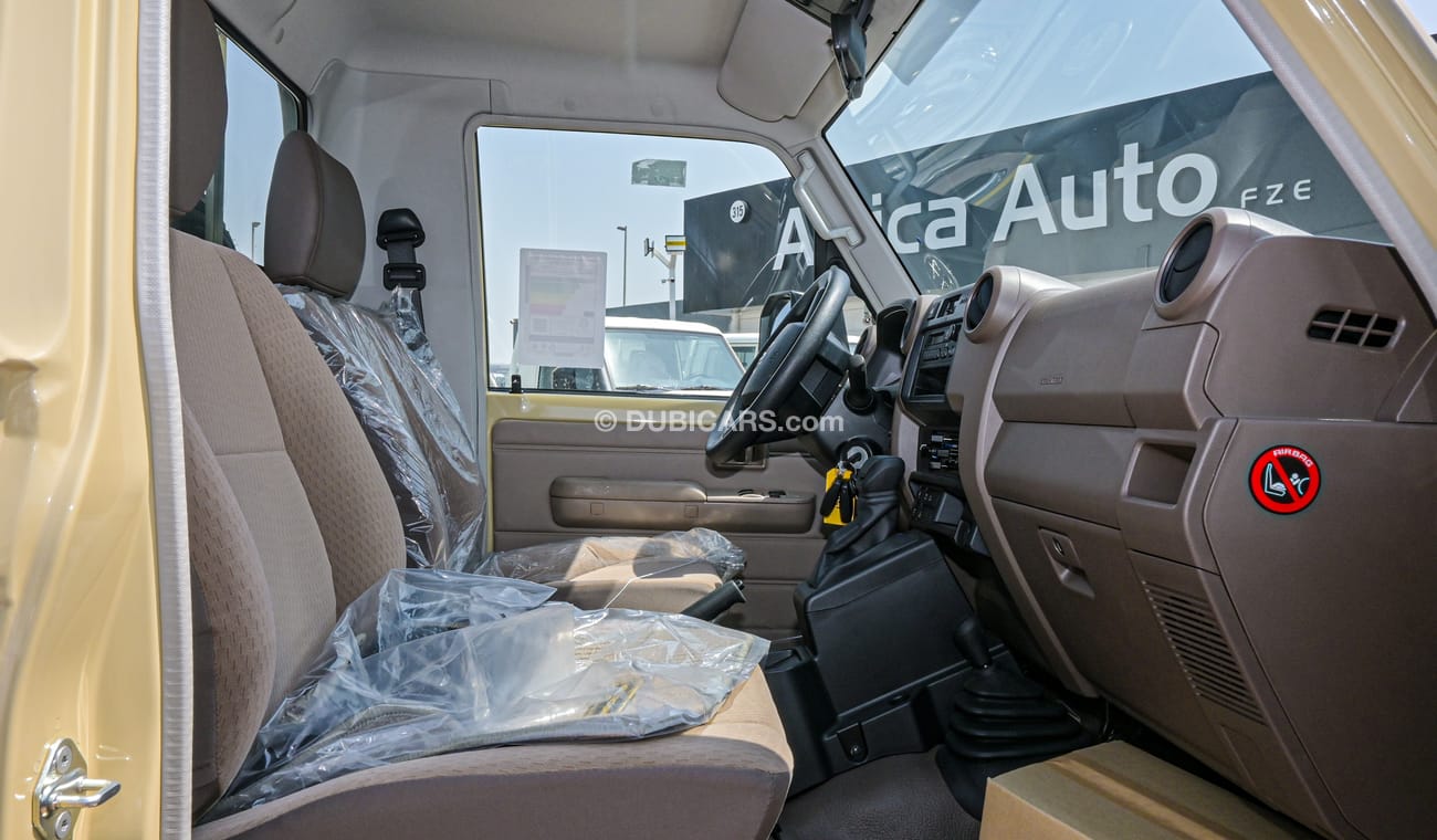 Toyota Land Cruiser Pick Up LC79 SC 4.0L AT YM 2024