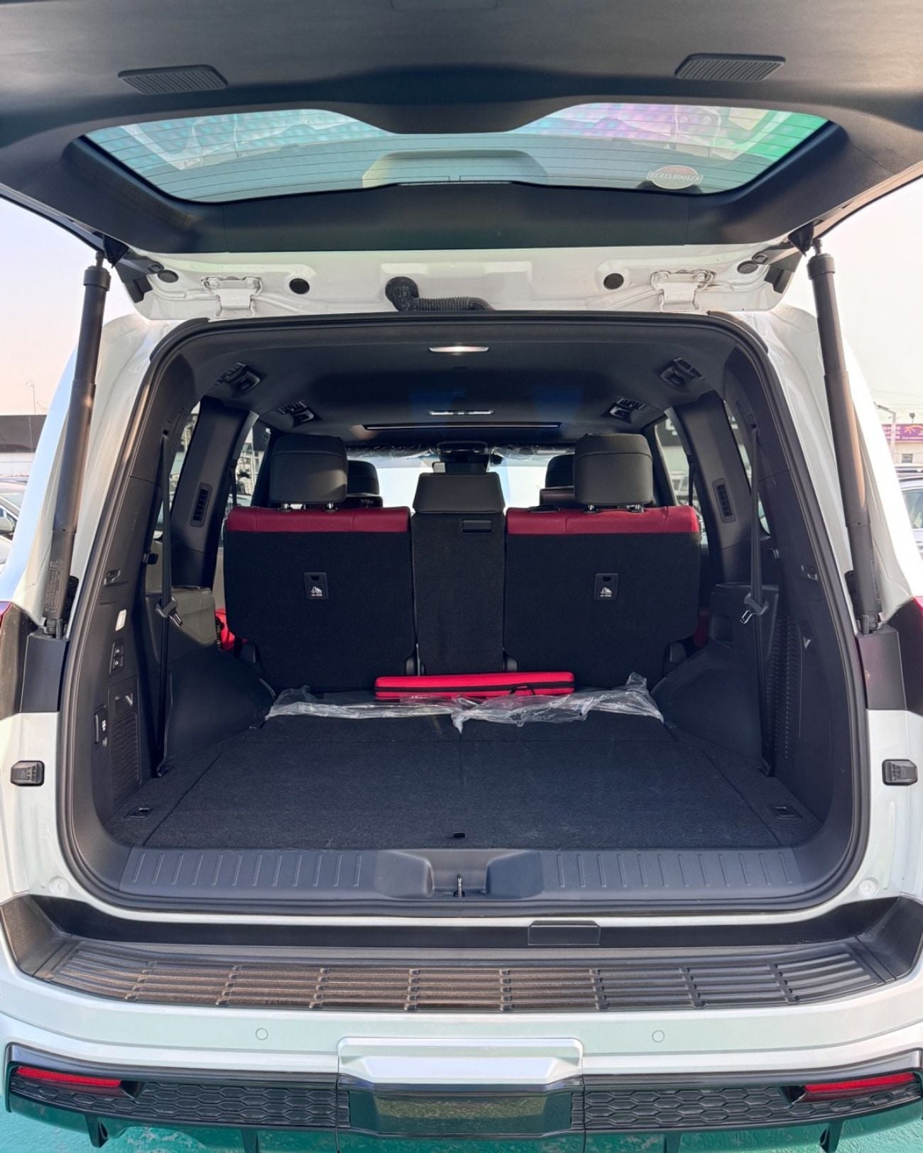 Toyota Land Cruiser VXR Toyota Land Cruiser VXR 2024 MODEL - GCC specs