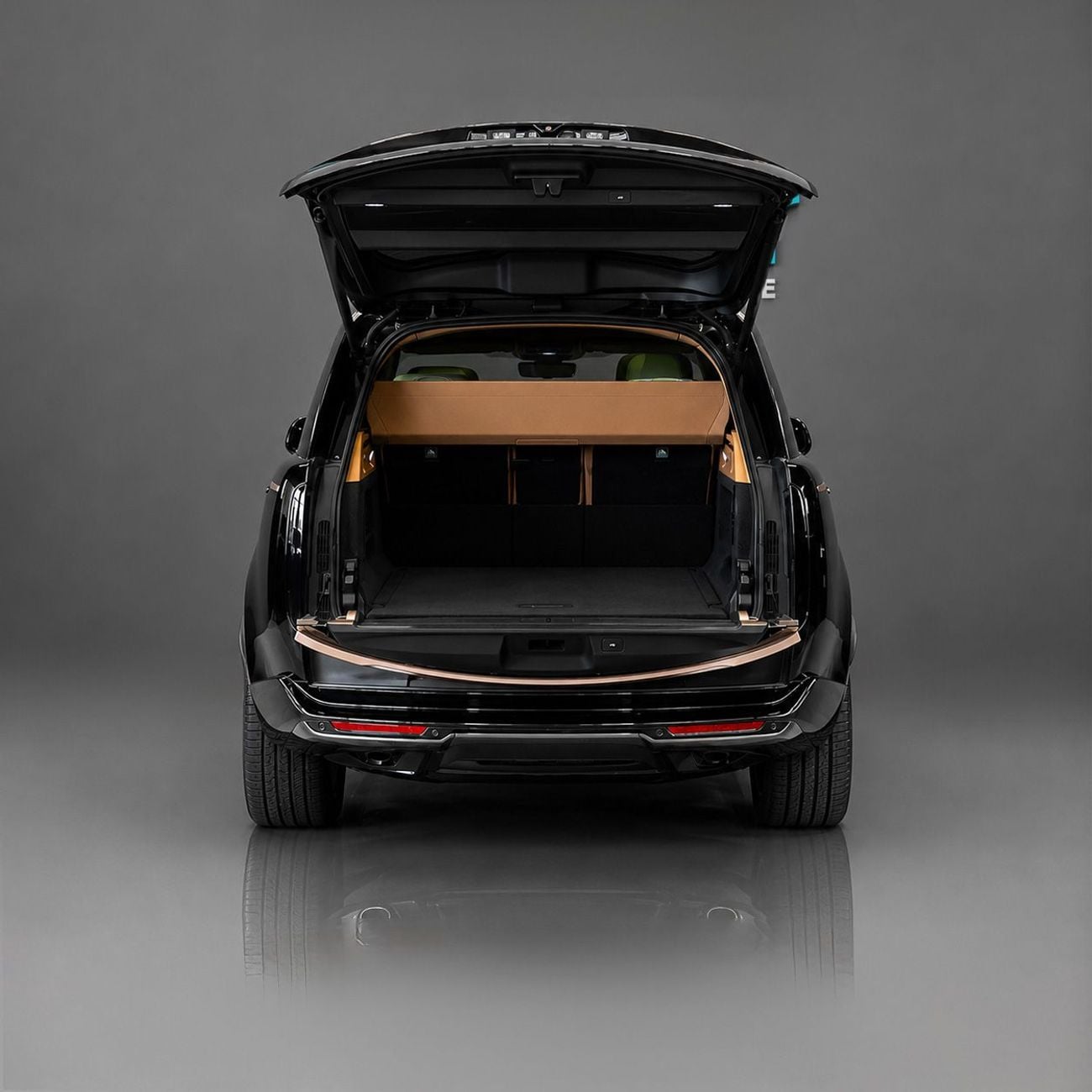 لاند روفر رينج روفر SV LWB P530 AED 10,540 P.M • 0% Downpayment • Land Rover Range Rover • 1 Year Warranty